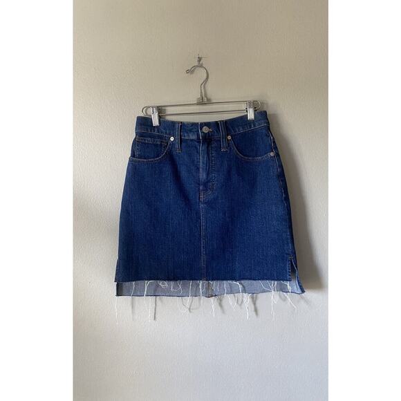 Madewell Denim Frayed Jean Skirt Size 25 Style# J2735 #V1 - Picture 1 of 8